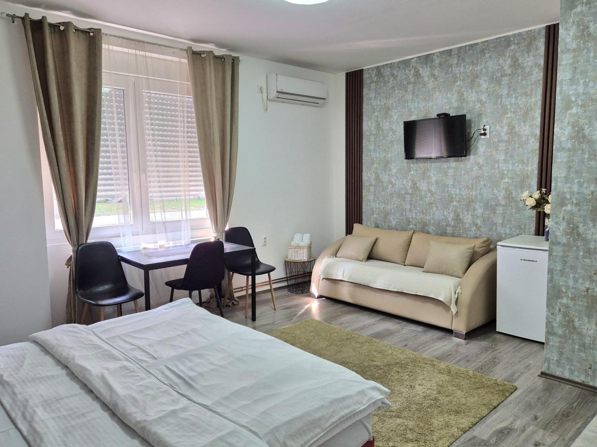 Rooms Villa Luigi Pančevo Extérieur photo